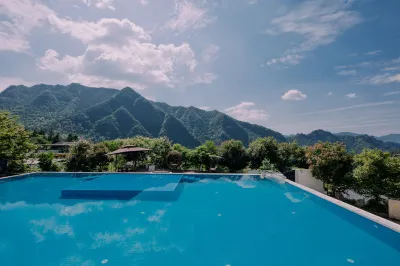 Avatar Mountain Resort—Mountain View | Swimming Pool | Free Station Pick-up | Western Cuisine Hotels in 