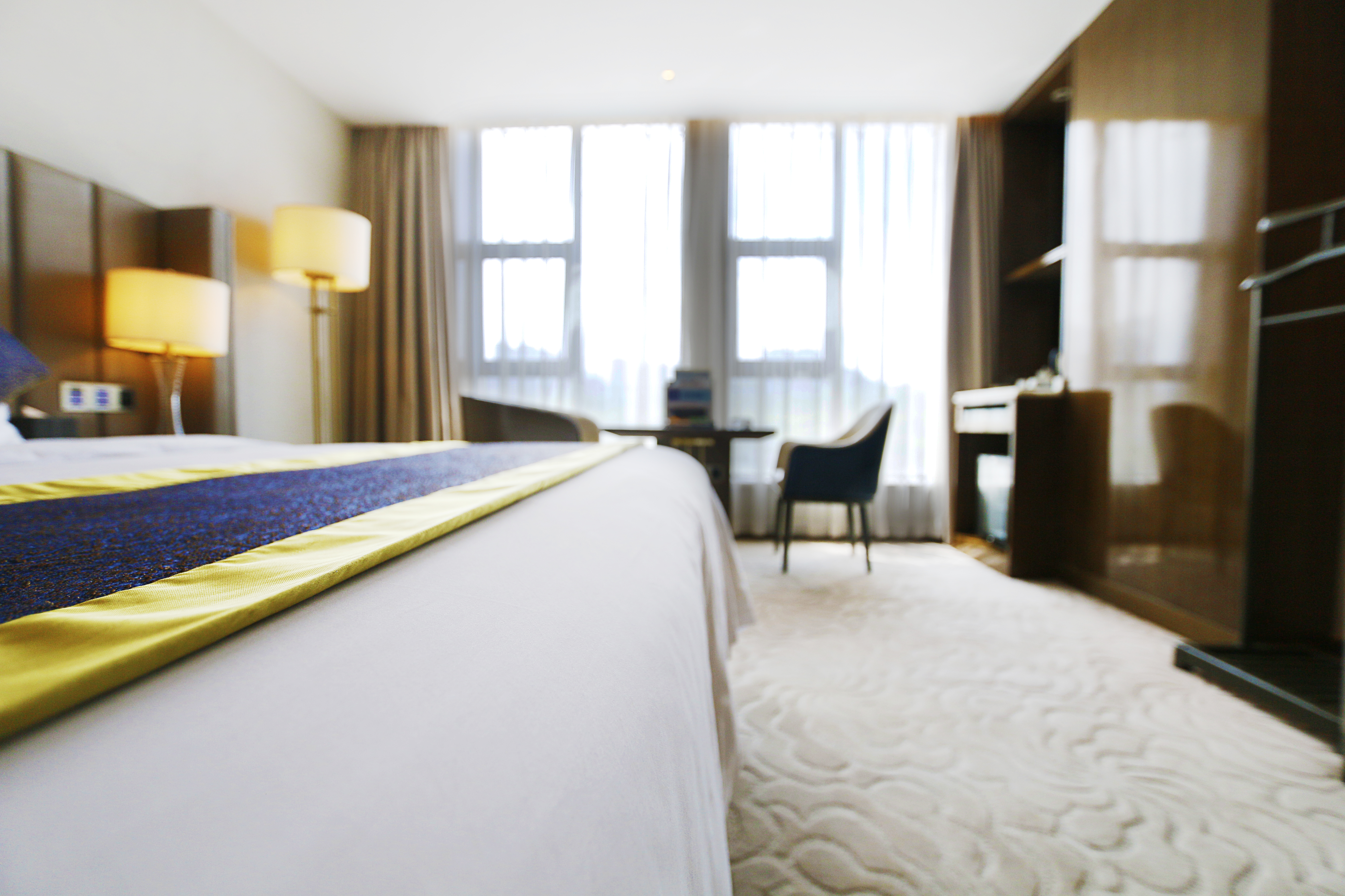 临江观景大床房