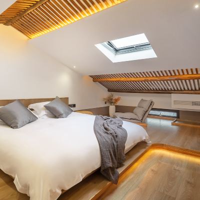 閣樓星空榻榻米房（帶露台） 西湖竹澗憶塘民宿優惠