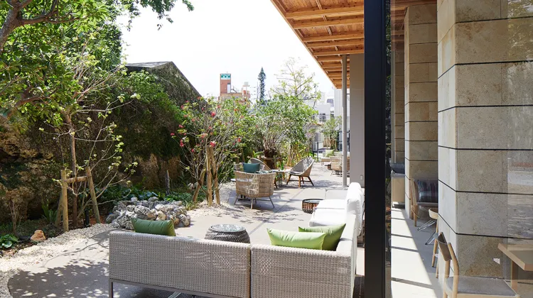 ホテル ストレータ 那覇 食事・レストラン