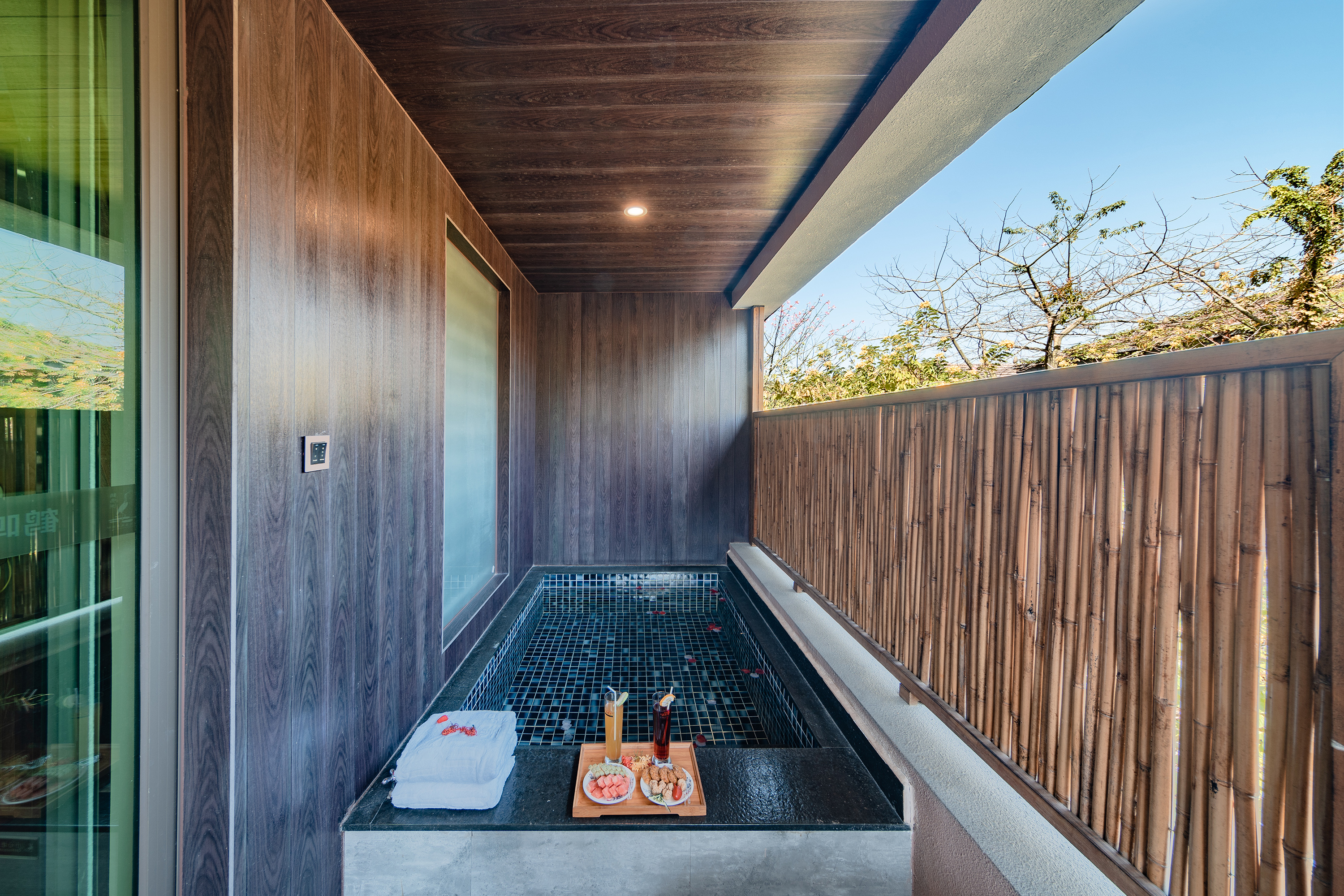 豪华六房泳池别墅（ 麻将机）