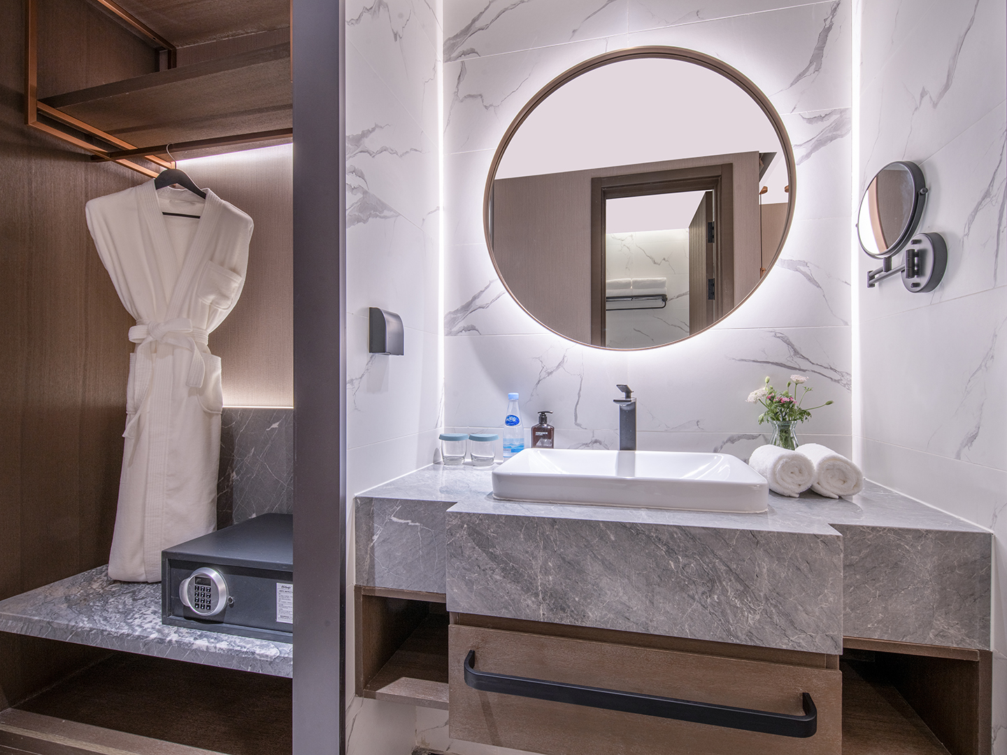 商务大床房（65寸投屏电视+智能客控+DIY手冲套装）