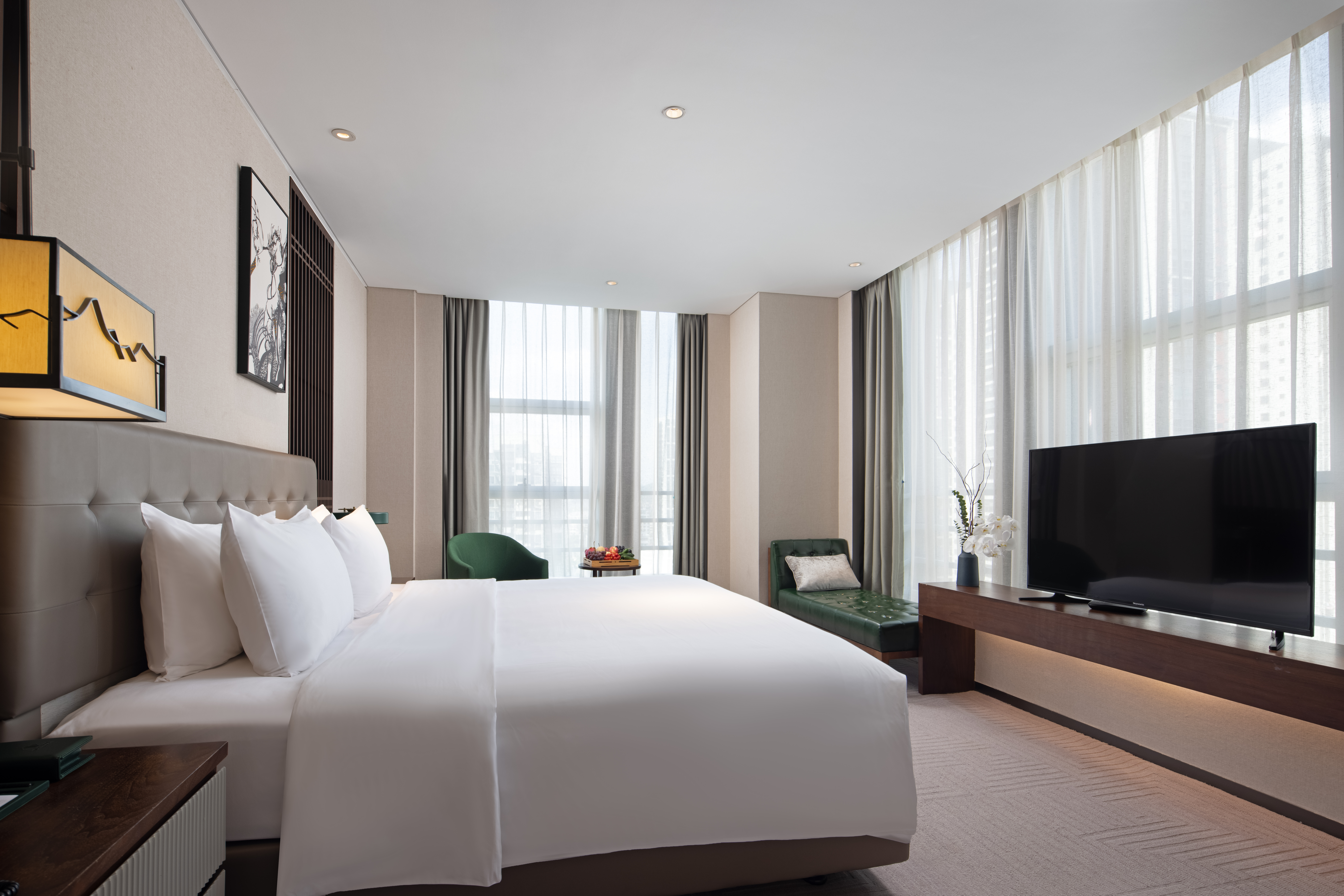 豪華大床房（180°景觀+舒適浴缸+助眠床墊）