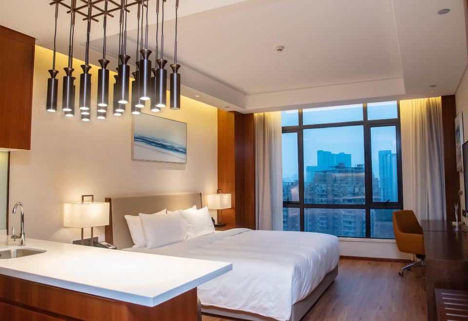 豪華江景特大床單間公寓