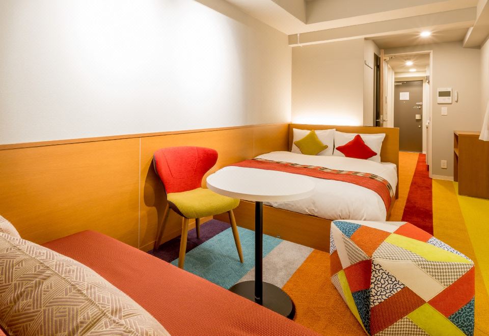 露台双人床房（4人）