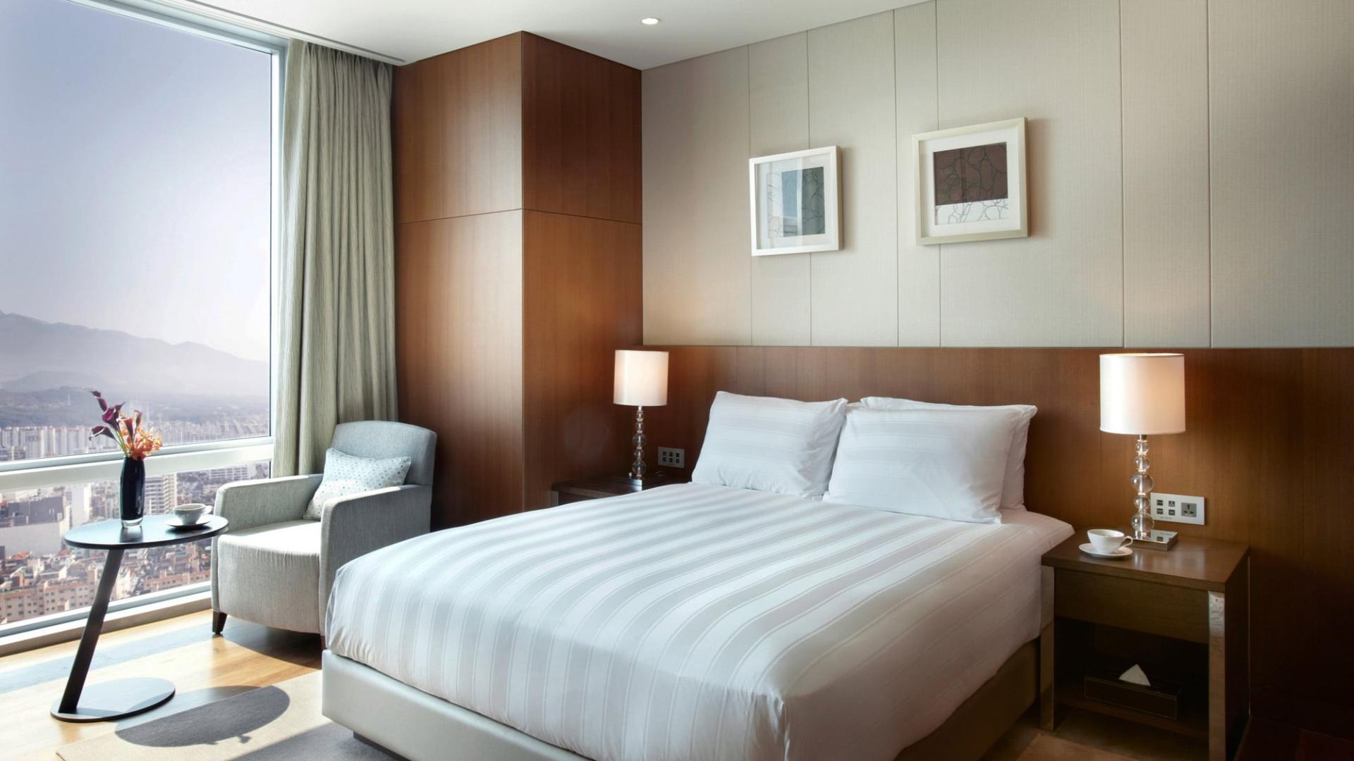 高级双人山景套房