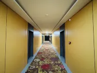 Boyue Weiai Hotel (Caijiapo Bus Station)