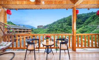 Longji Terrace Shengjing Mountain Villa (Zhuangjie Parking Lot Qianjie Tianti Shop)
