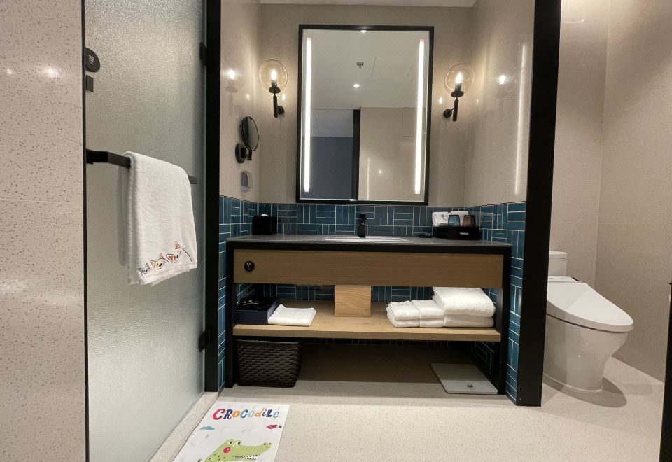 Four Points By Sheraton Qiandao Lake2-bed Room With Courtyard View