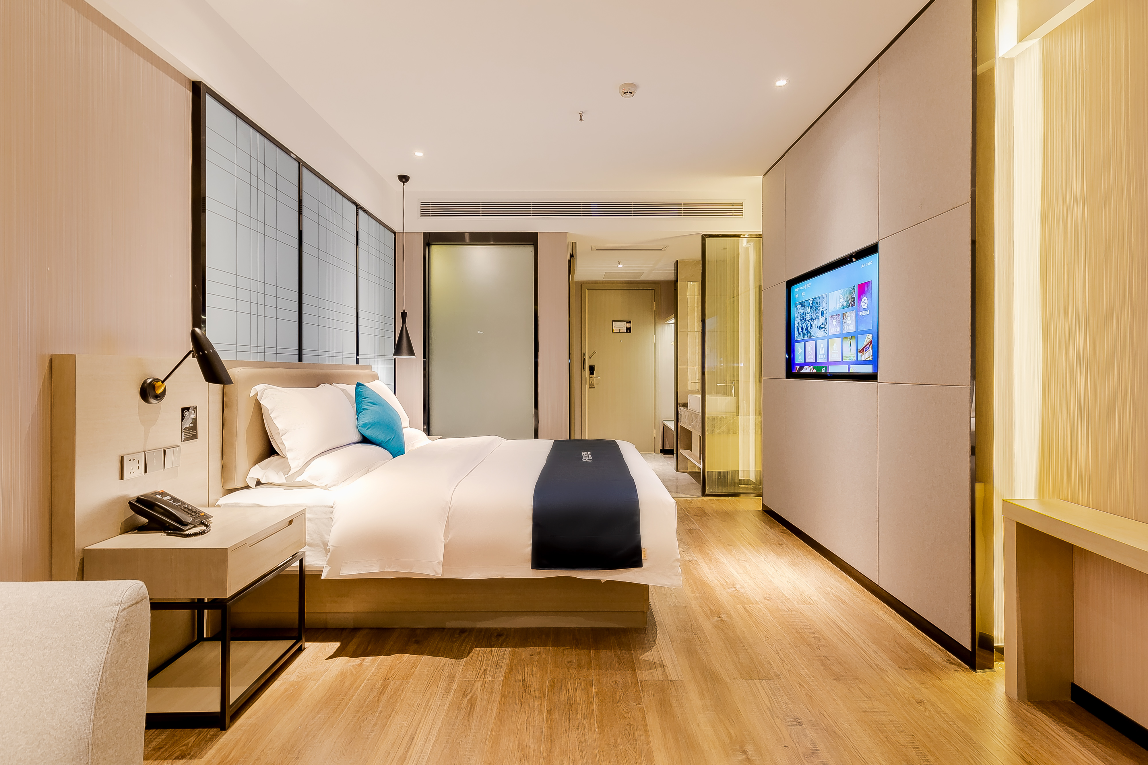 雅豪大床房（森林氧吧+乳胶床垫）