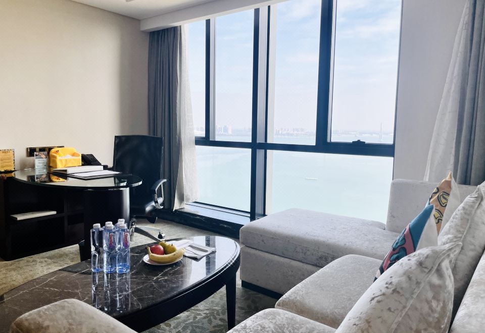 盼酷小黄鸭亲子主题至尊海湾全景套房