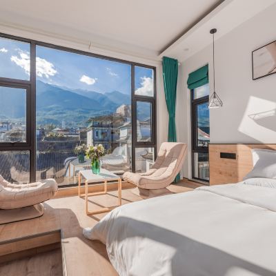 遇見傾心山景大床房【窗外山景•70寸智能電視投屏】 大理古城來之星宿優惠