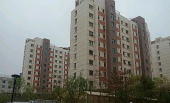 Haidong Yuxuan Family Apartment