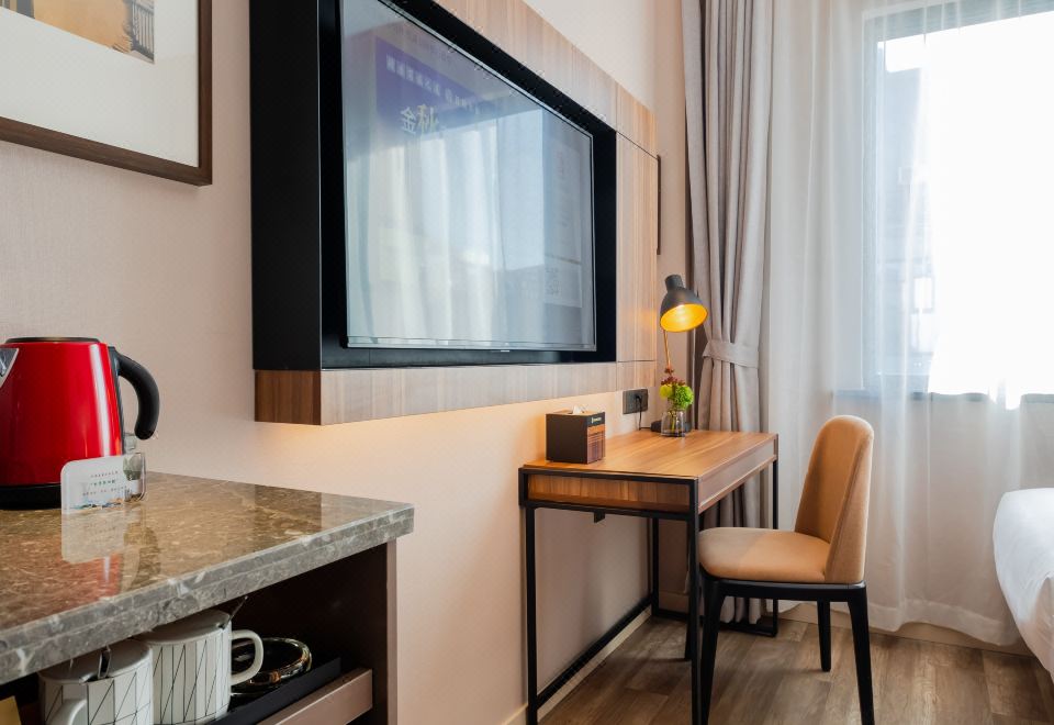 2-bed Room