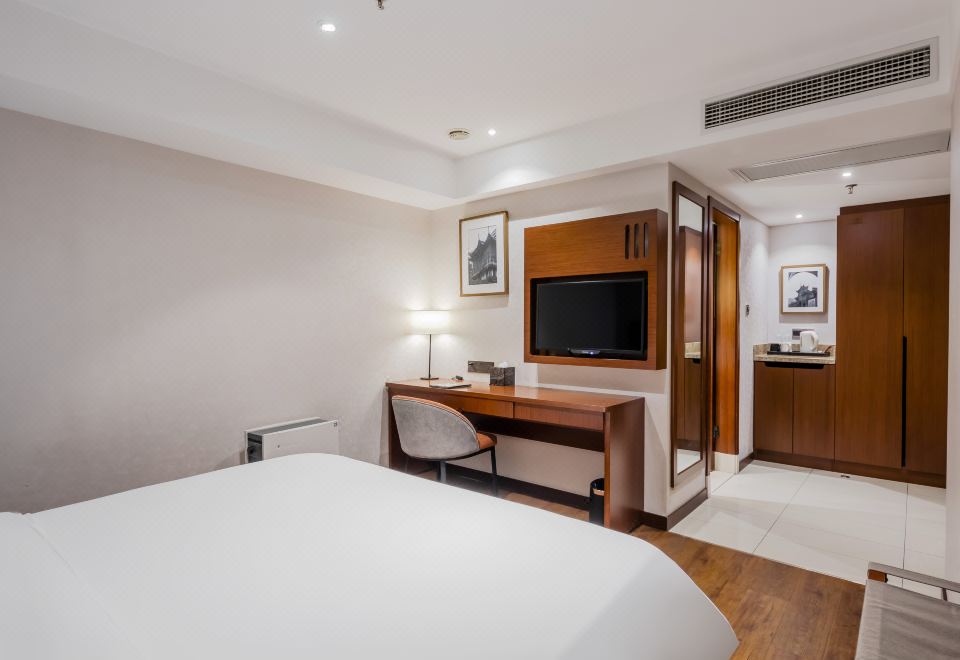 和颐大床房【中式风格+投屏电视+新风系统】