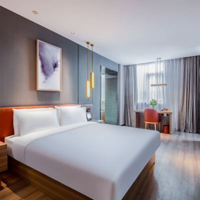 雅痞套房（浴缸+智能小度+小冰箱+電視投屏） 桔子飯店（廈門市政府店）優惠