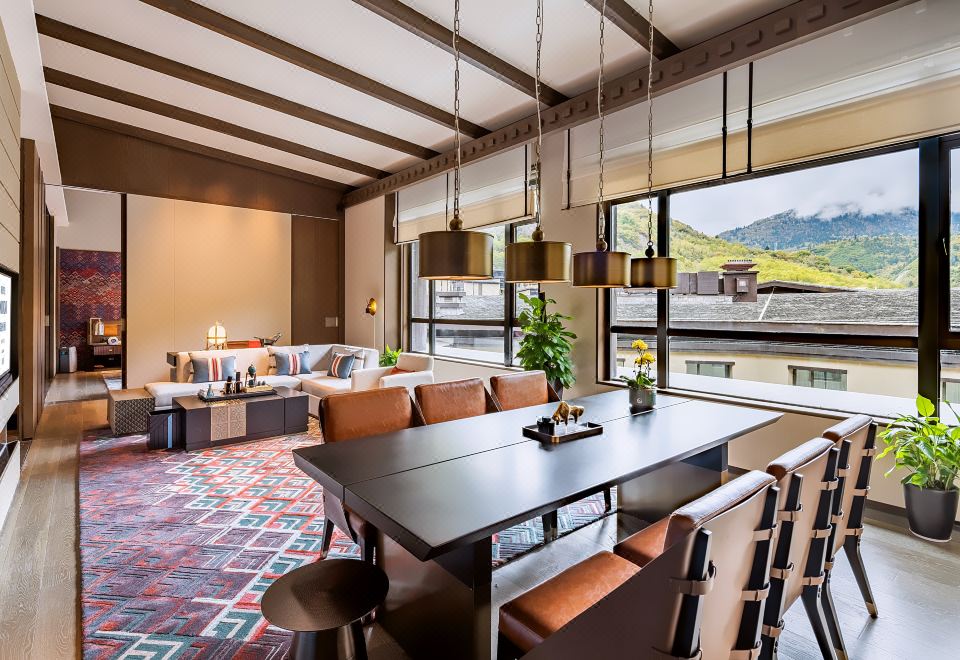 Hotel Indigo JIUZHAI1 Bedroom Suite Dining Meeting