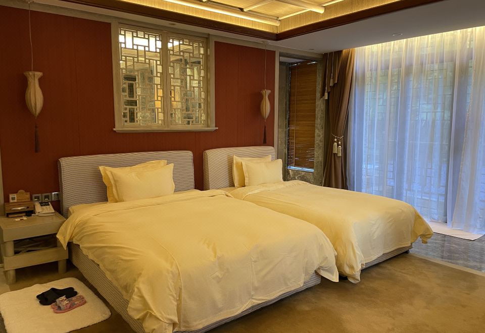 地派享泉居-三房两厅别墅-独立庭院-茶台-麻将桌