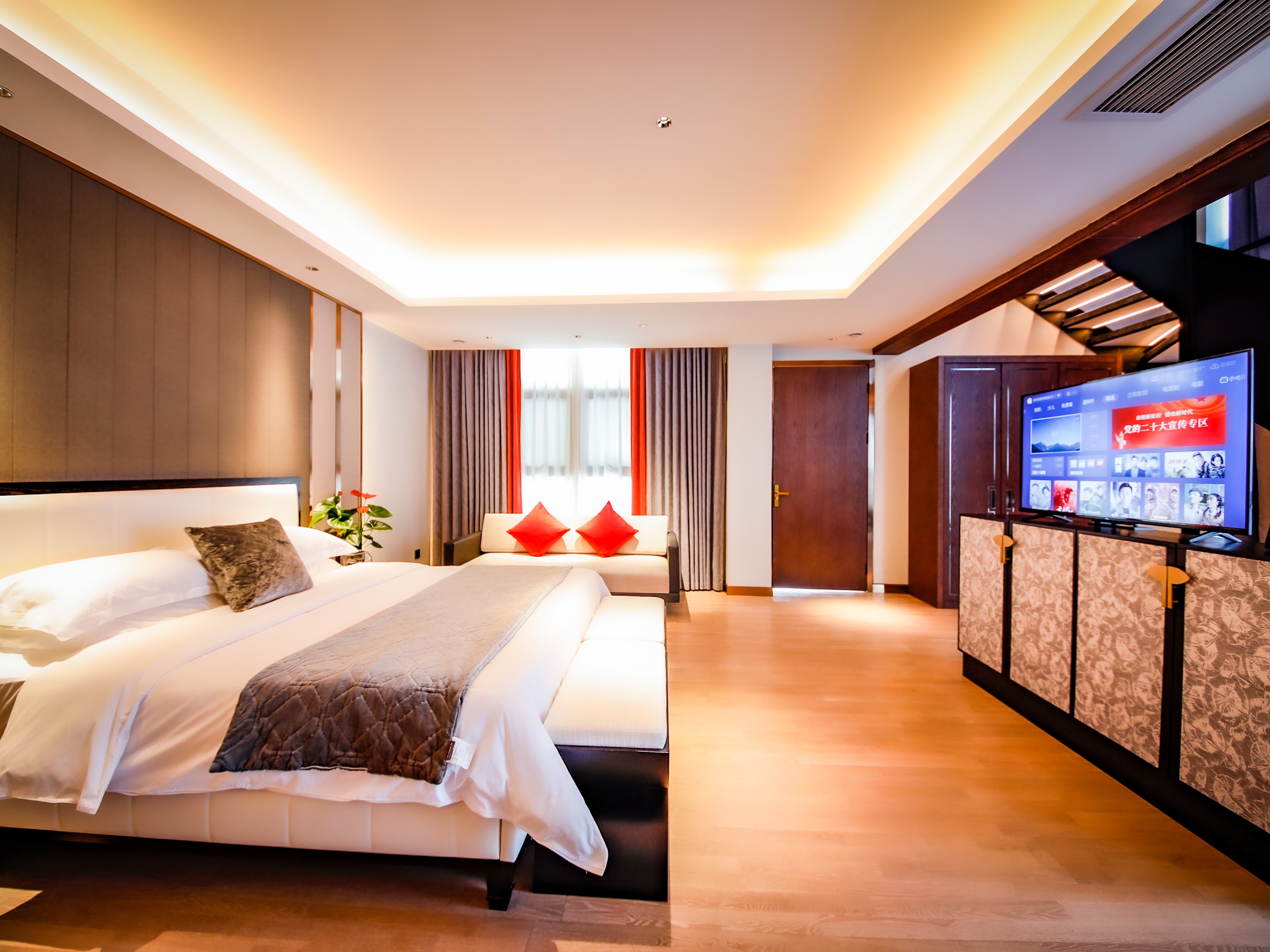 都会复式商务套房