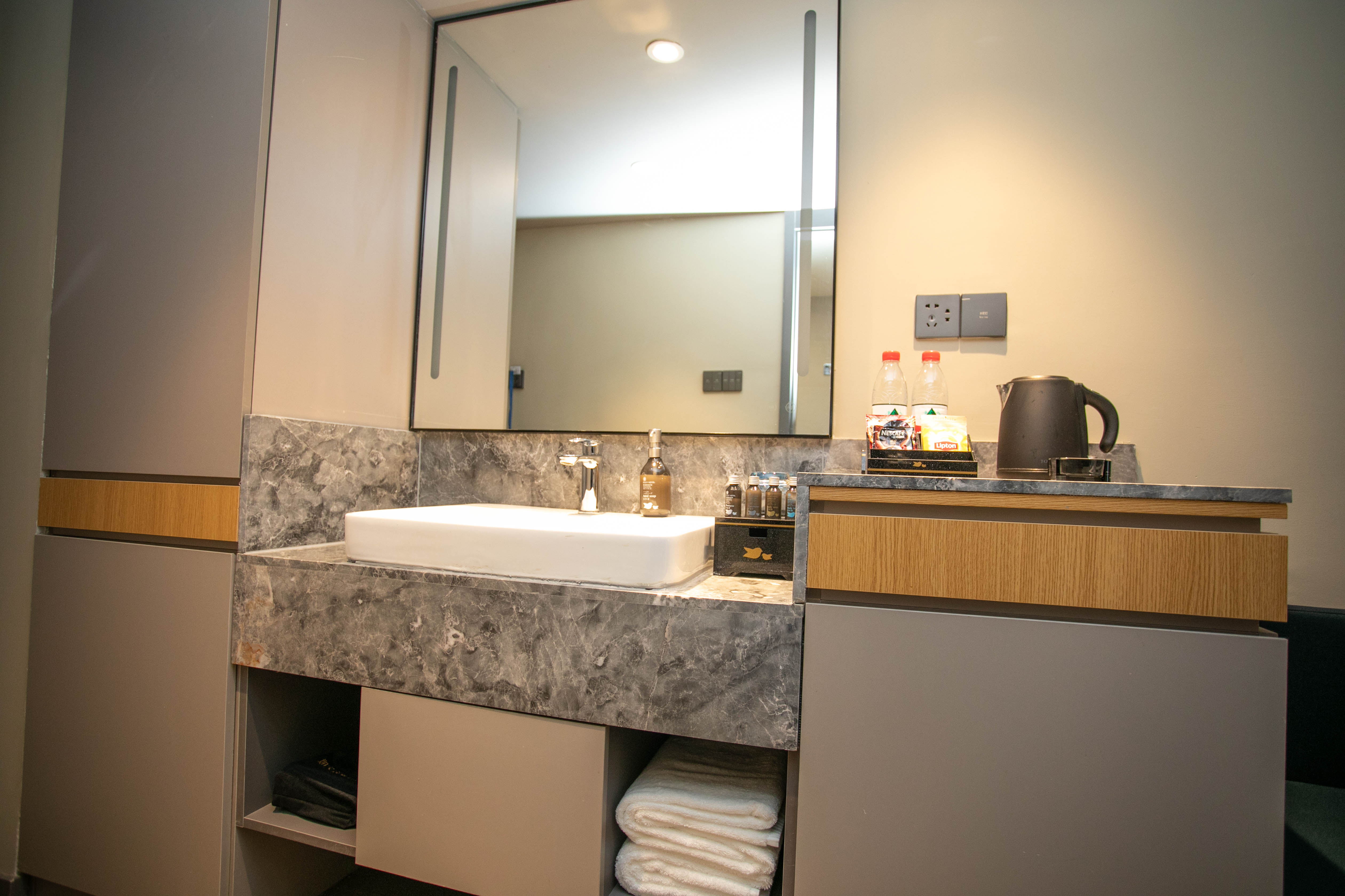 高级双床房（智能客控+梦百合零压床垫）