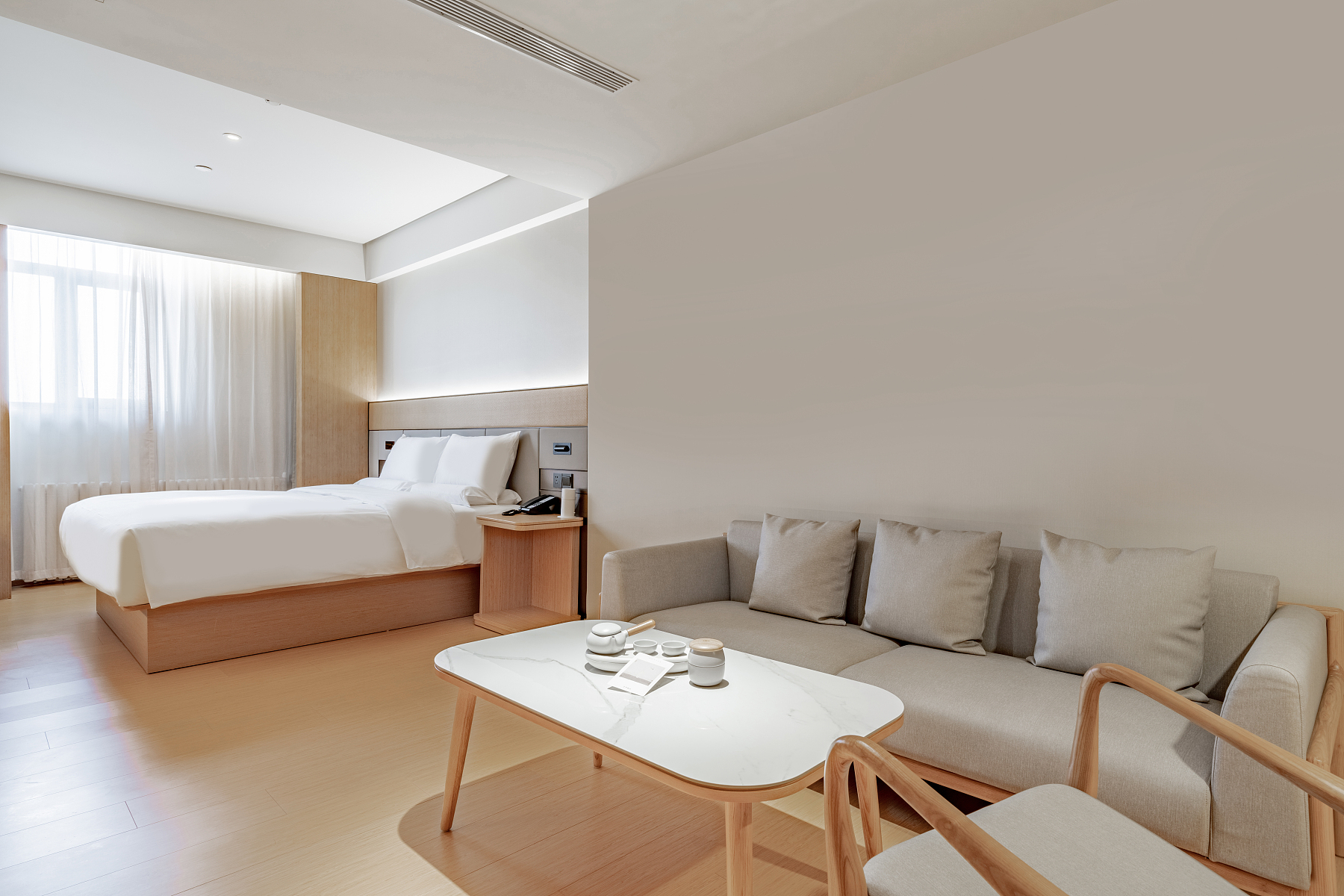 舒压高级大床房（深睡床垫+深睡枕+手机智能投屏）