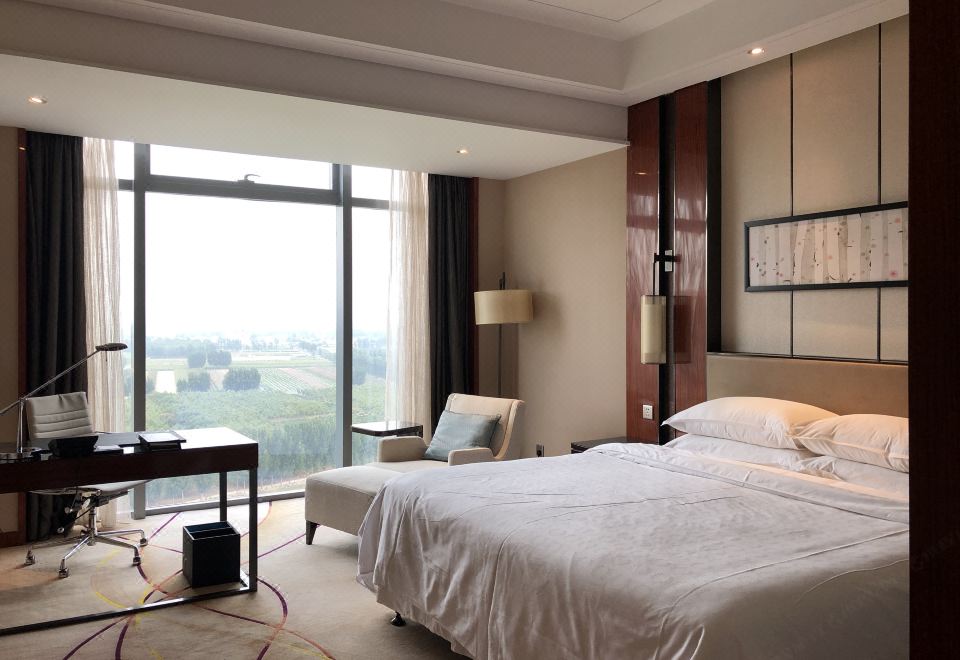 Sheraton Langfang Chaobai River HotelExecutive Double Room