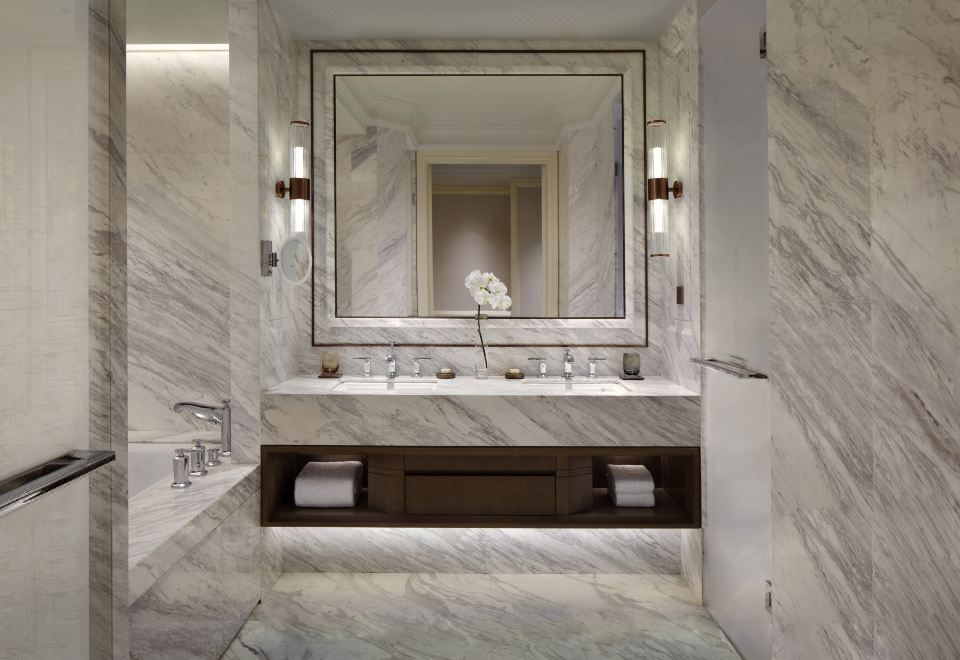 The Ritz-Carlton, HarbinPremier Room - River-View (Double Bed)