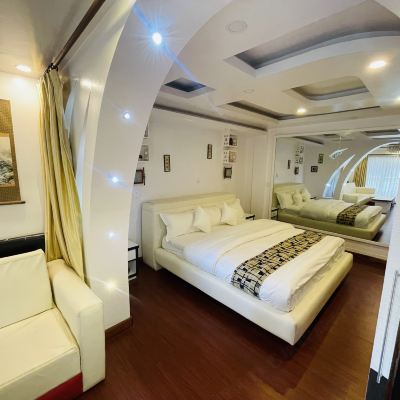 Deluxe Double Room Hotel M Square Promo Code