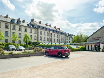 Vacancéole - le Duguesclin Hotels in 