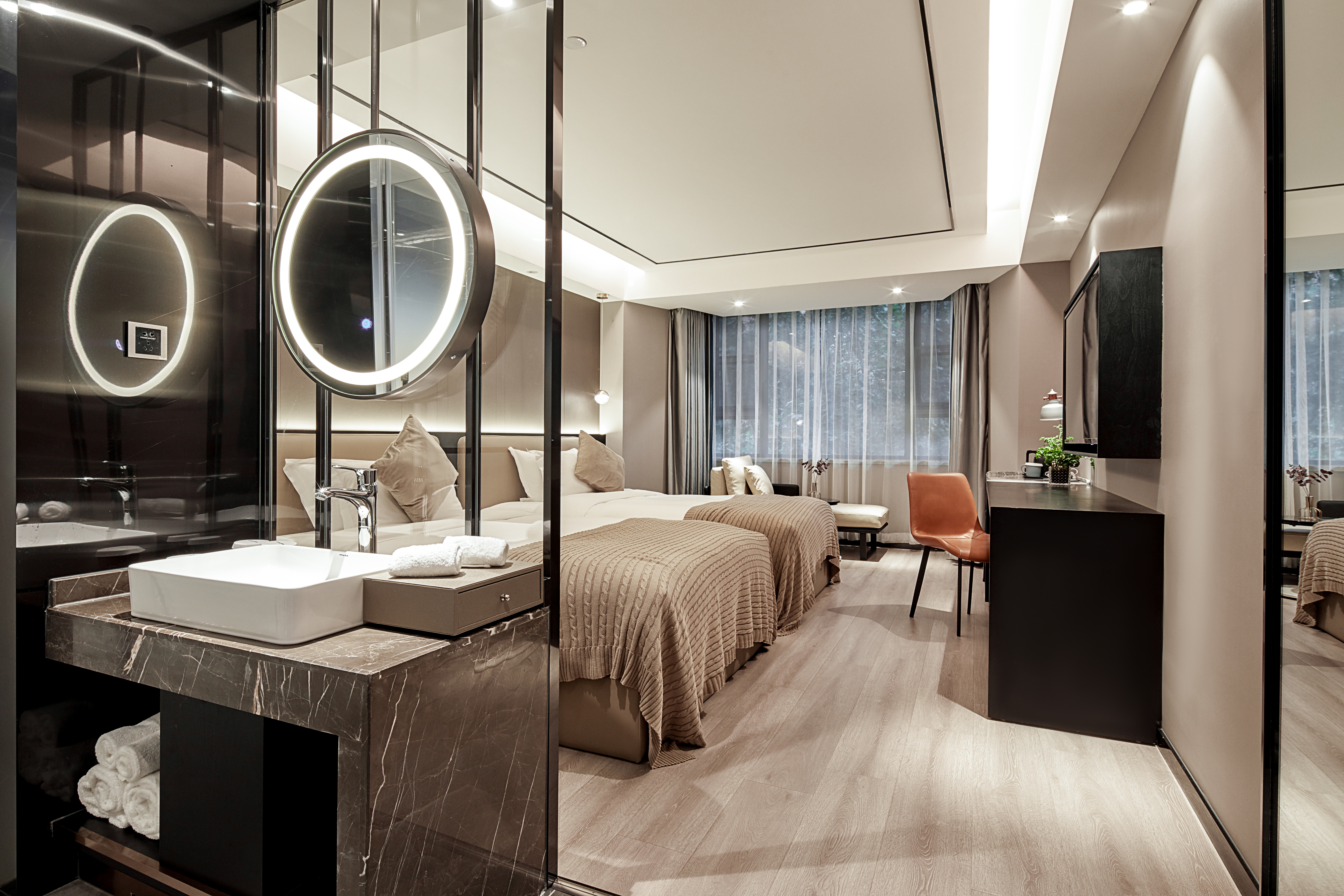 馨雅双床房（悠闲沙发+零压记忆床垫+智能客控）