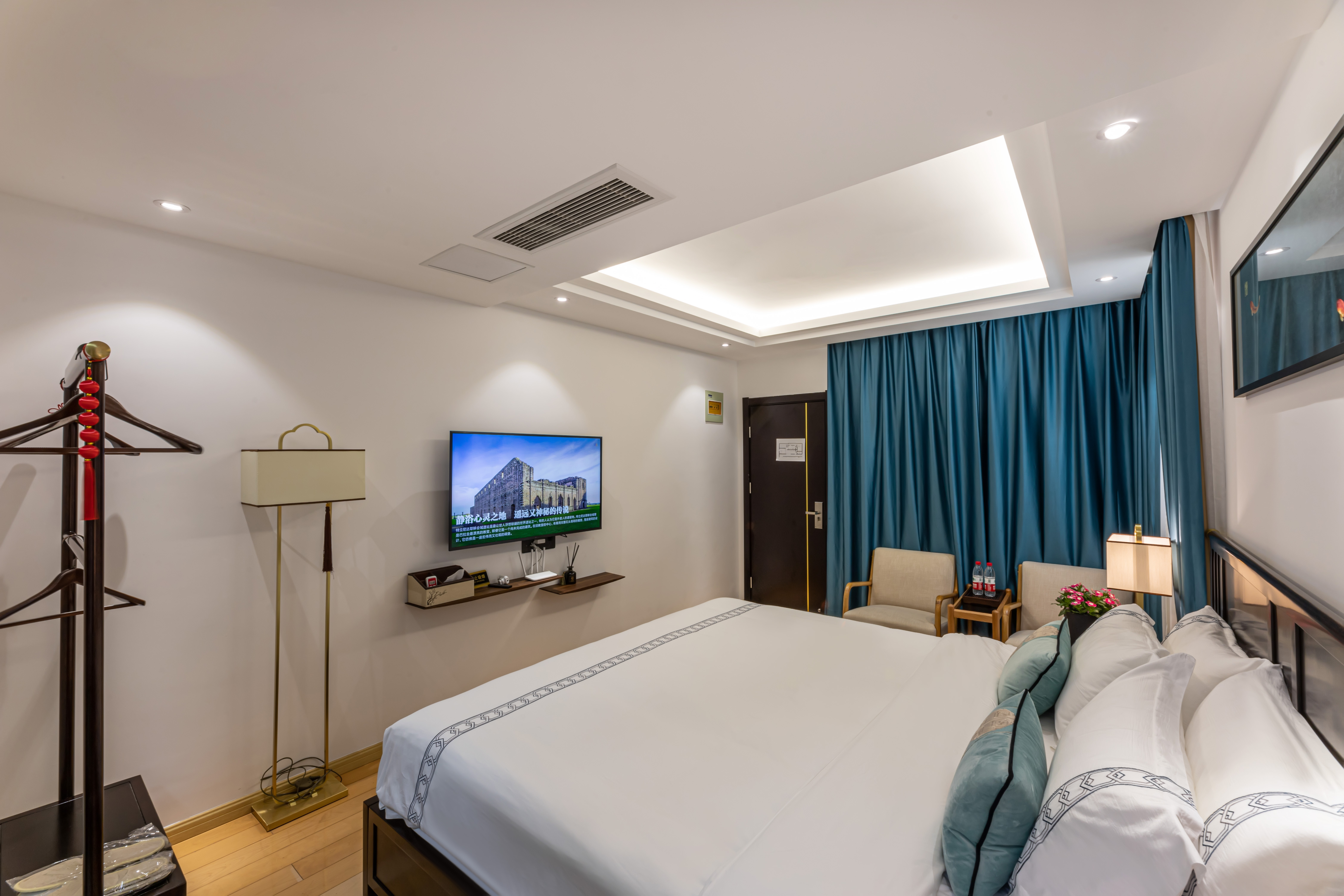 悠逸豪华露台特大床房