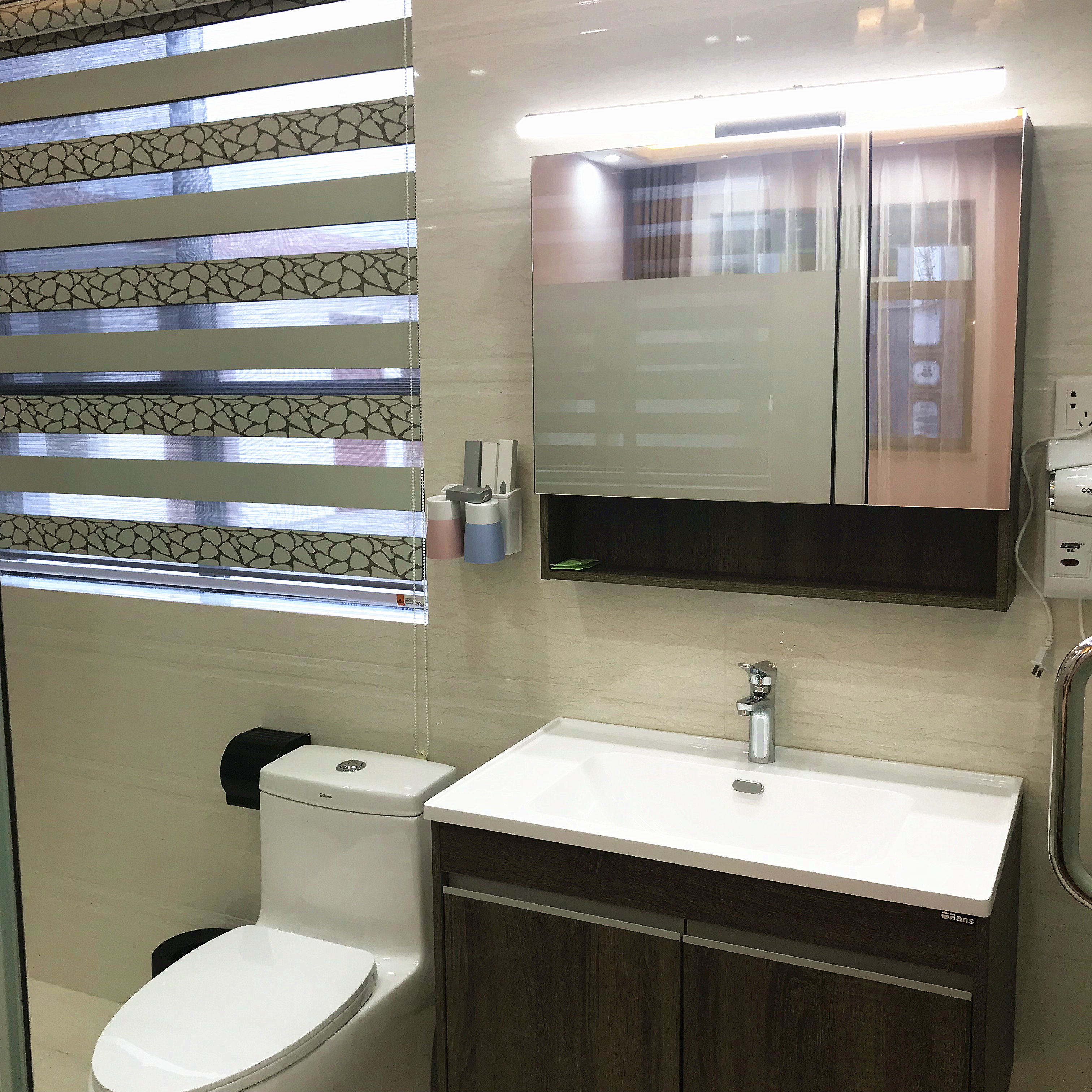 靜心大床房（302/303）