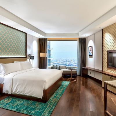高層特大床房 峴港希爾頓飯店優惠
