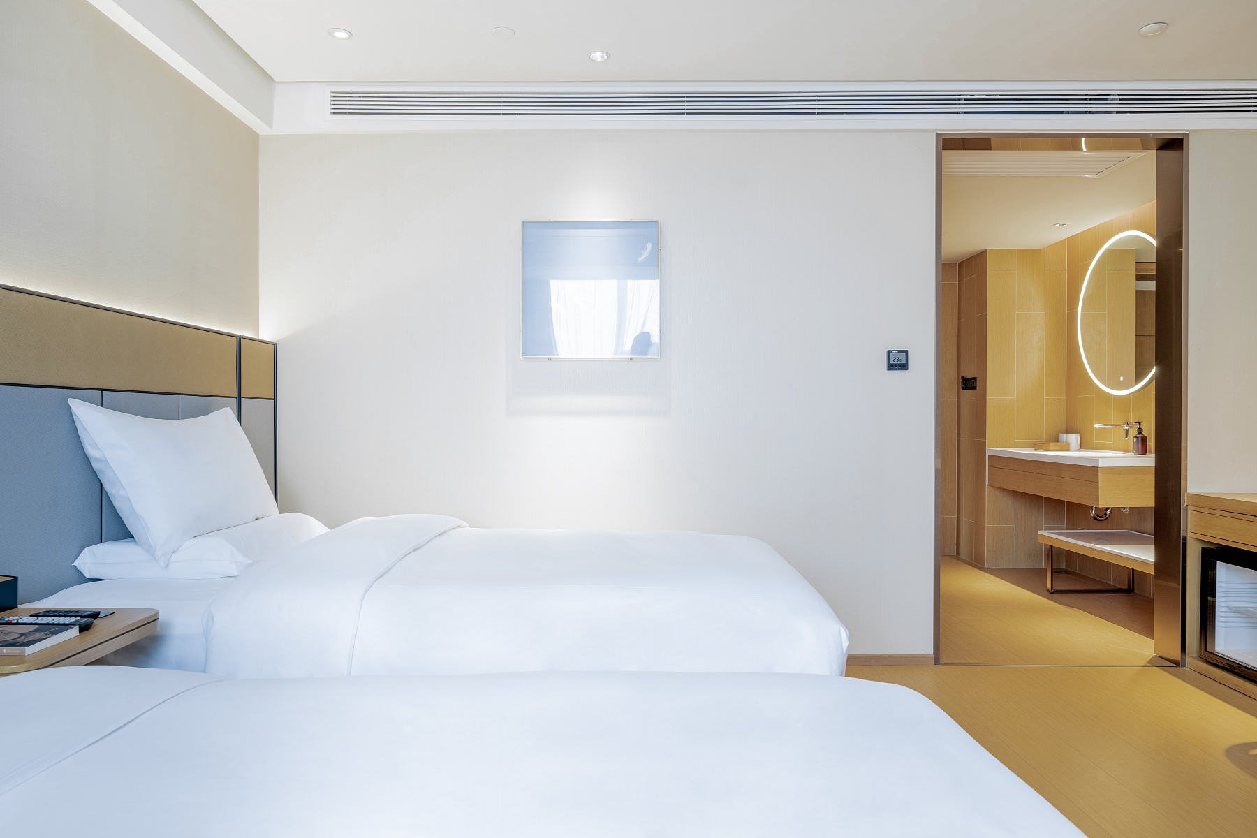 舒压双床房（可投屏65寸电视+冰箱+金可儿床垫）