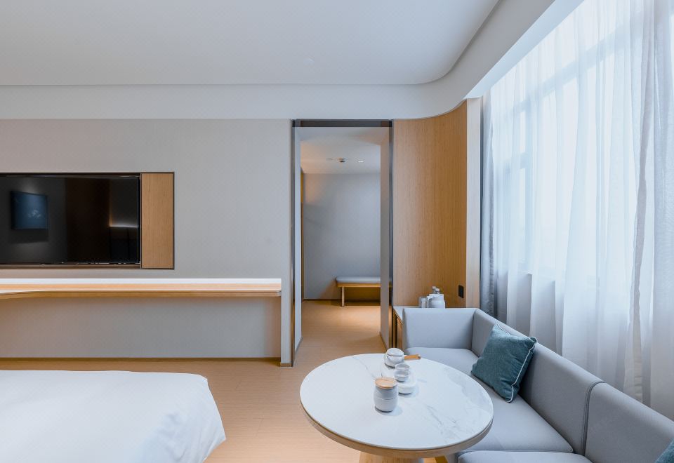 高级双床房（手机投屏+智能客控+小冰箱）