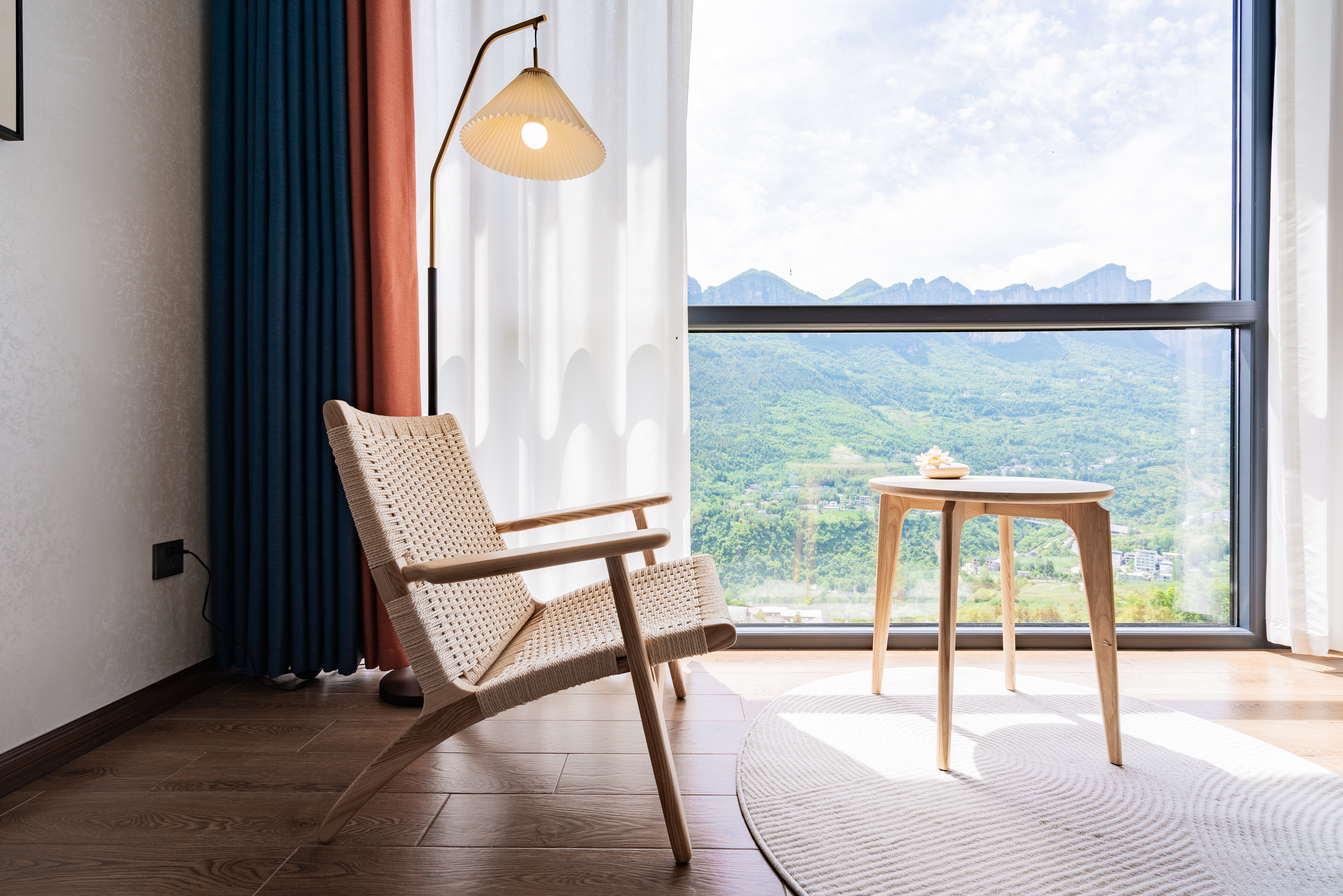 观景豪华大床房