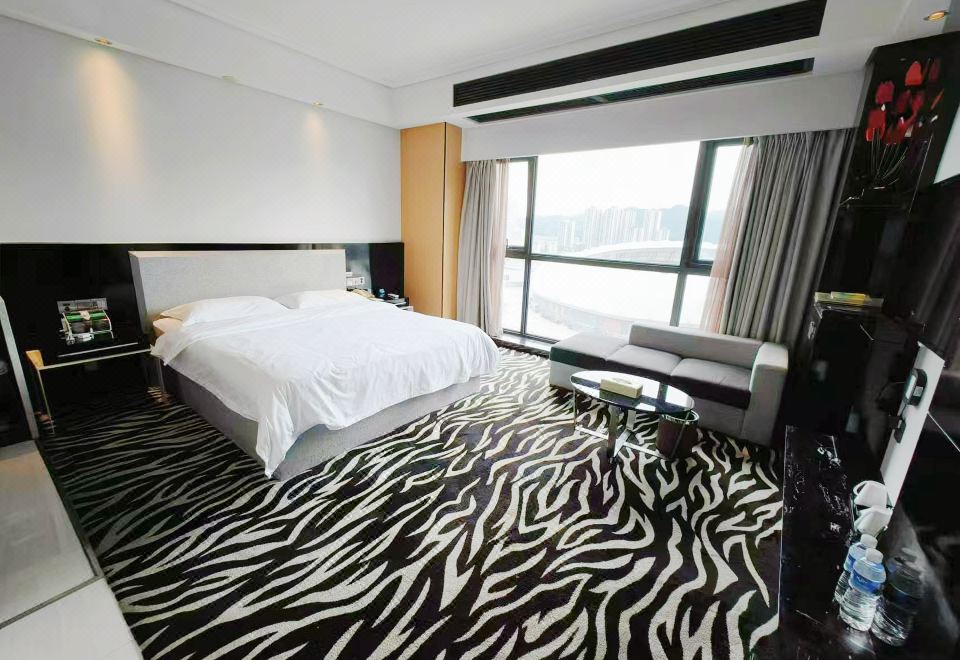 璀璨全河景大床房