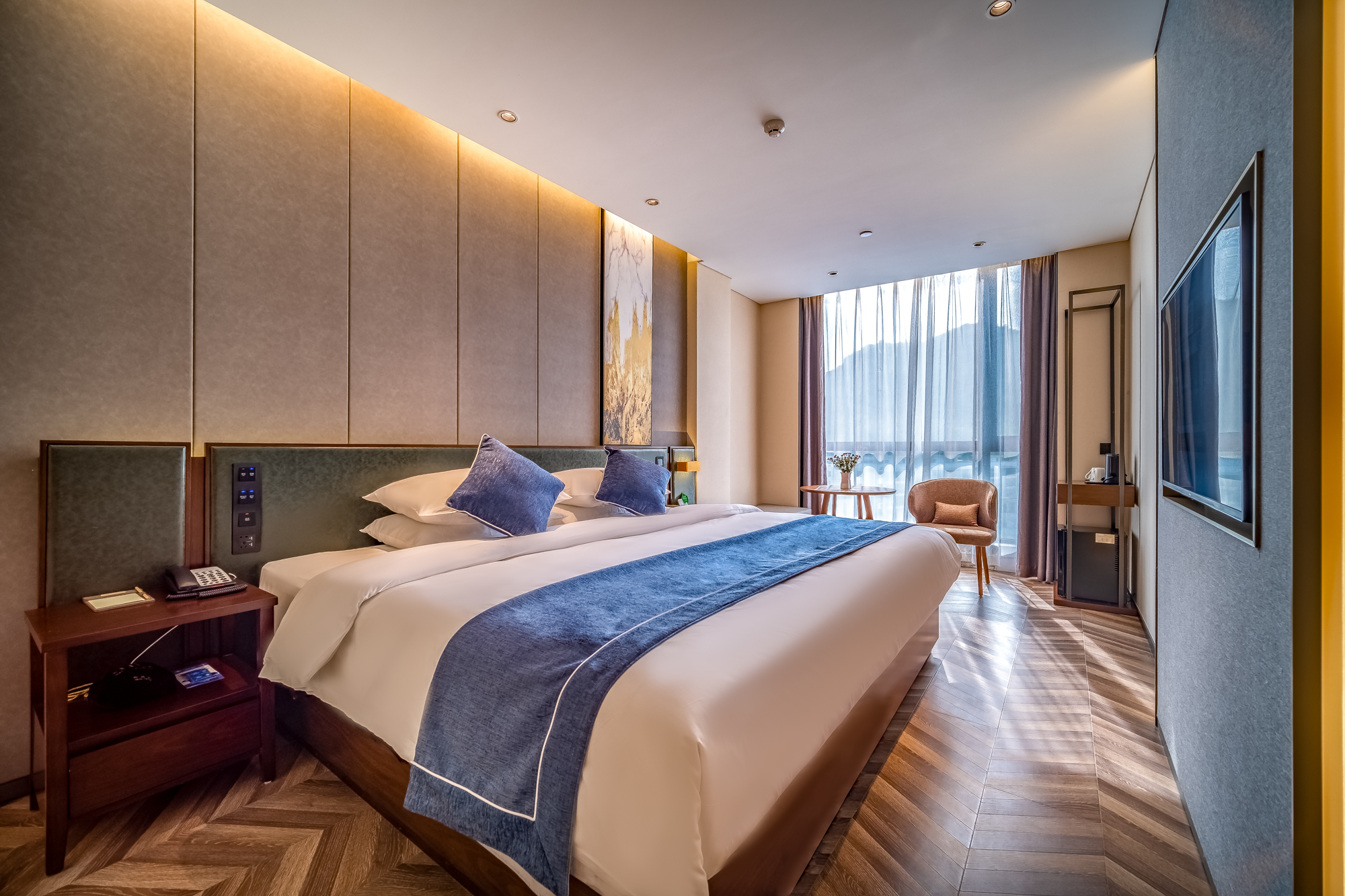 静雅浴缸大床房