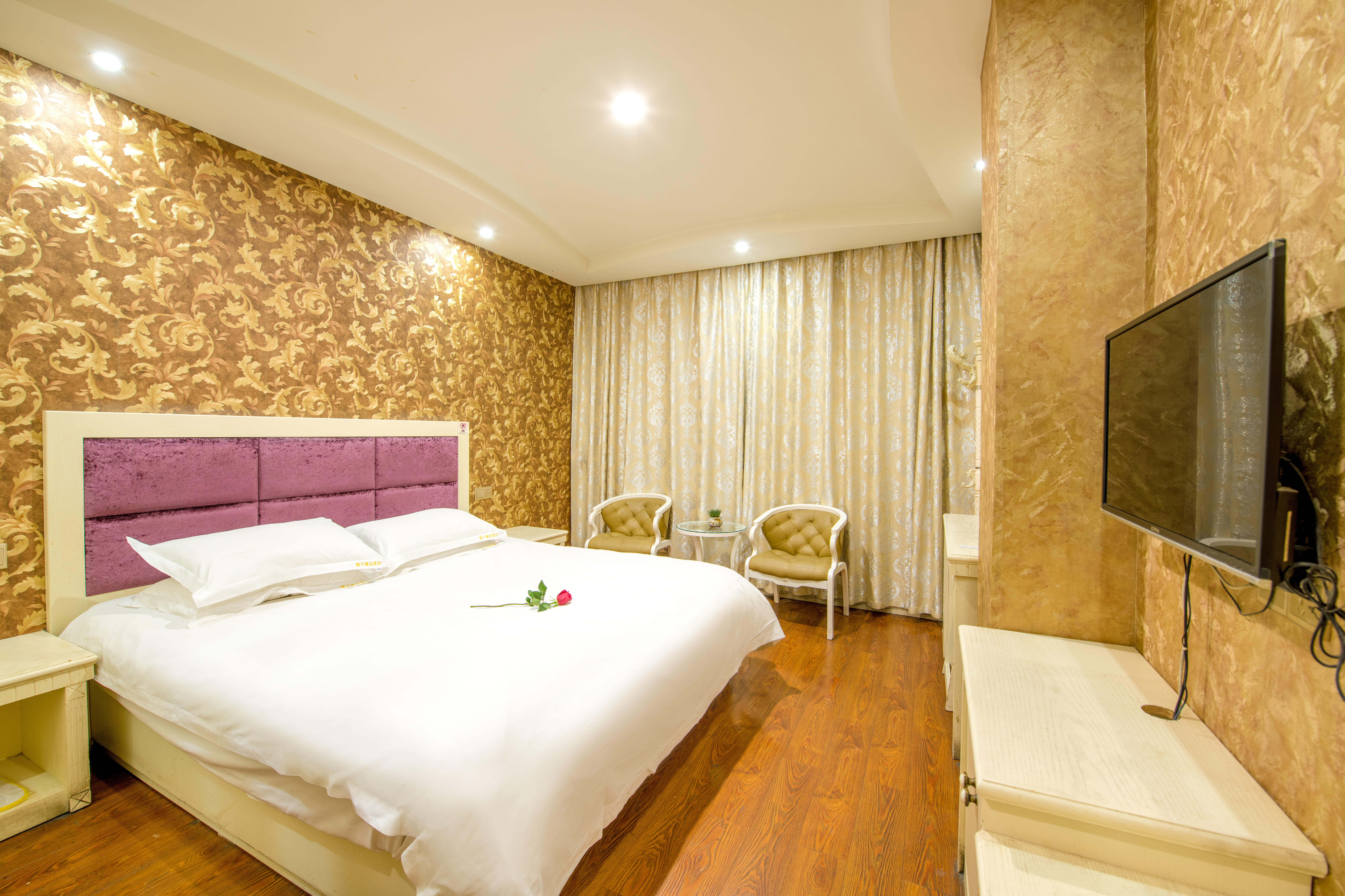 Orange Zhenpin Hotel (Linhai Lucheng store) Business Double Room