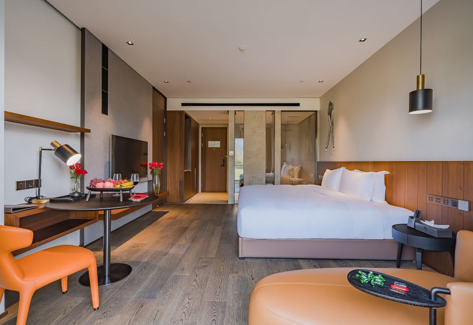 Long Island Golf & Private Resort HotelXiaofenglou Superior Double Bed Room