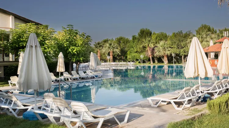 リカス リバー サーマル ホテル 外観