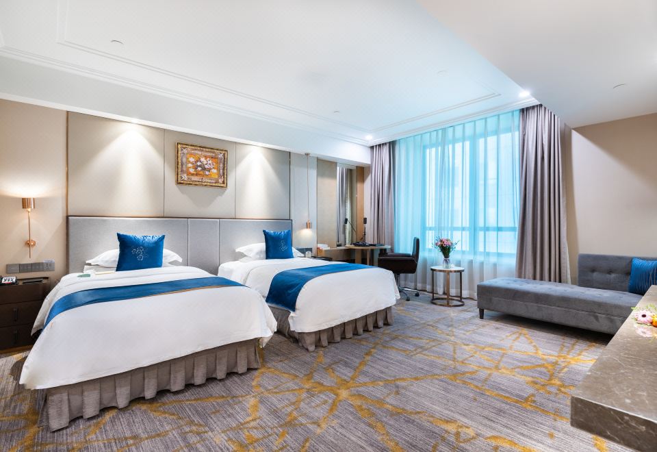 Tianjin Golden Crown HotelPremium 2-bed Room