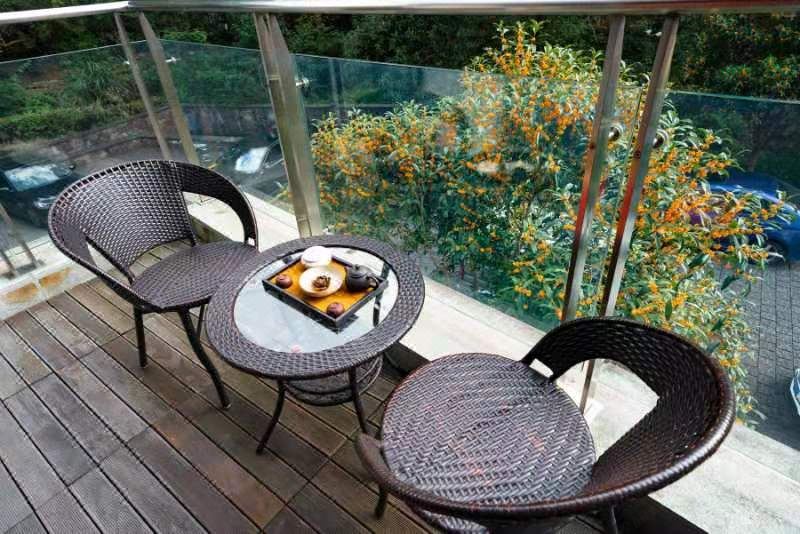 豪華山景陽台雙床房