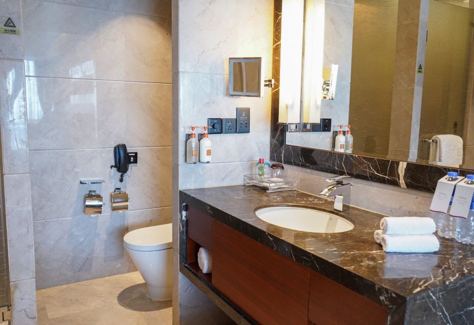 Crowne Plaza Wuxi TaihuCrowne Plaza Superior Twin Room