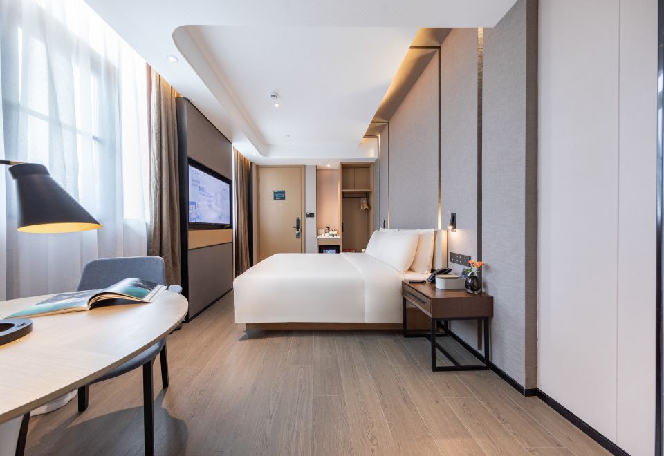 高級大床房—人氣熱搜