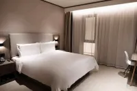 HanTing Hotel (Xianning Jiayu People's Park)