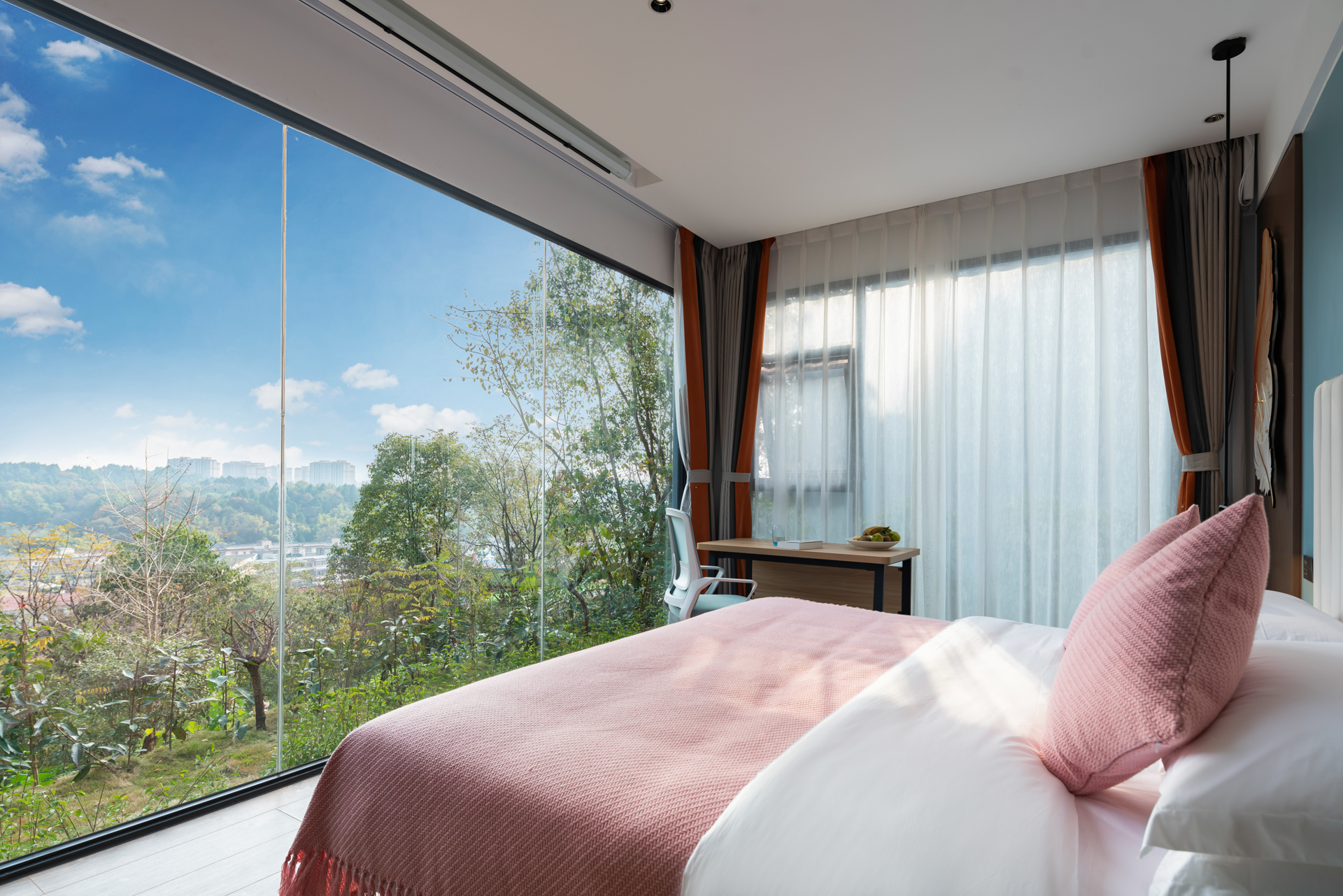 玉蝶·唯美大床房（空调-网红打卡-山野景观--棋牌娱乐）