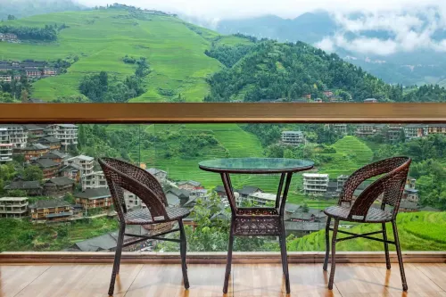 As You Are at First Sight  (Dragon Ridge Terraced Fields Thousand story Heavenly Ladder Store)