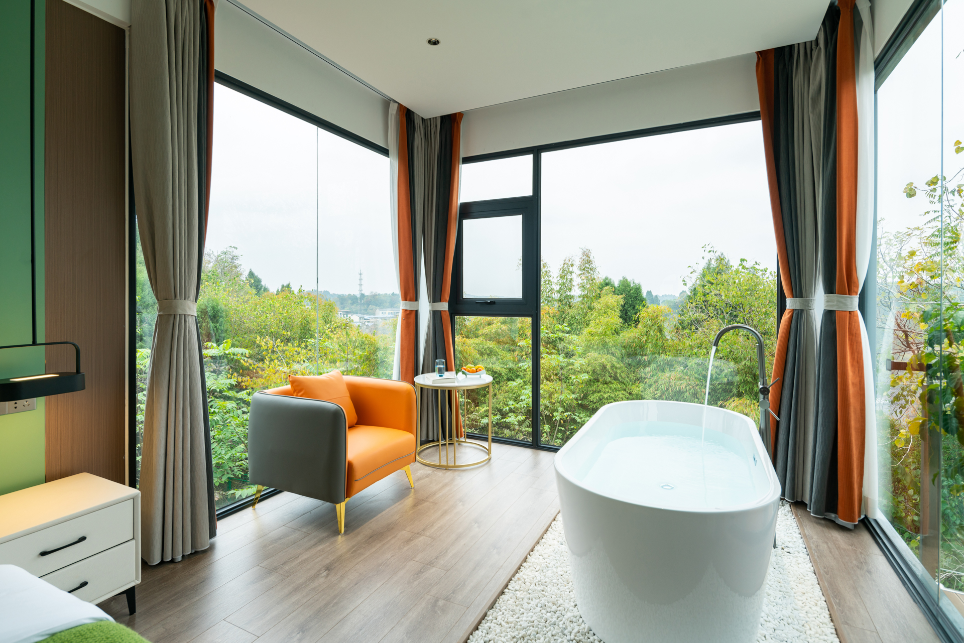 舞蝶·景观浴缸房（空调-网红打卡-大浴缸景观--棋牌娱乐）