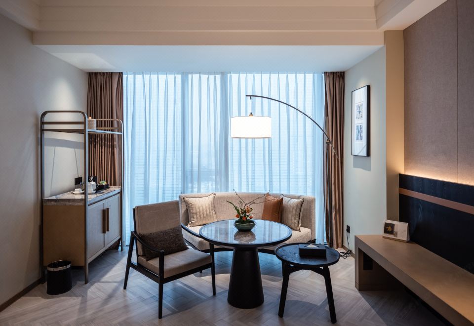 商务楼|商务双床房（电视投屏+护颈枕+德国高端衞浴）